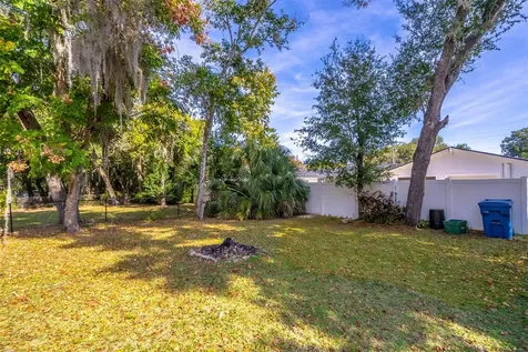 1237 W Voorhis Avenue Deland FL 32720