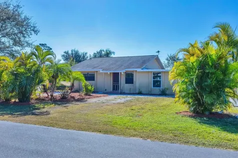 831 E 1st Street Englewood FL 34223