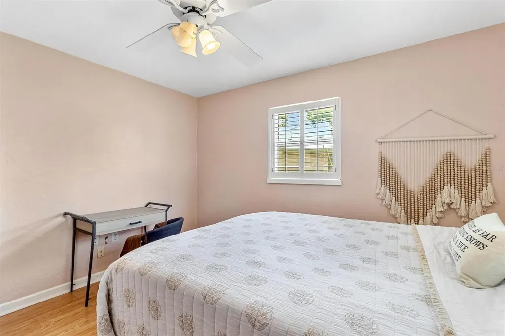 6190 36th Avenue N St Petersburg FL 33710
