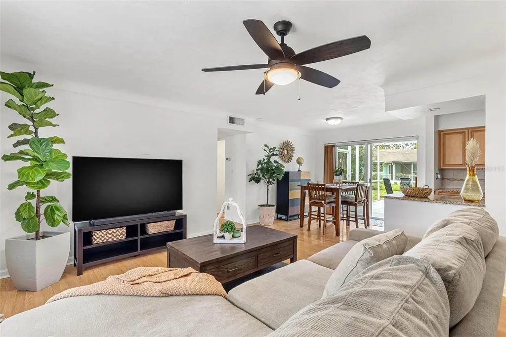 6190 36th Avenue N St Petersburg FL 33710