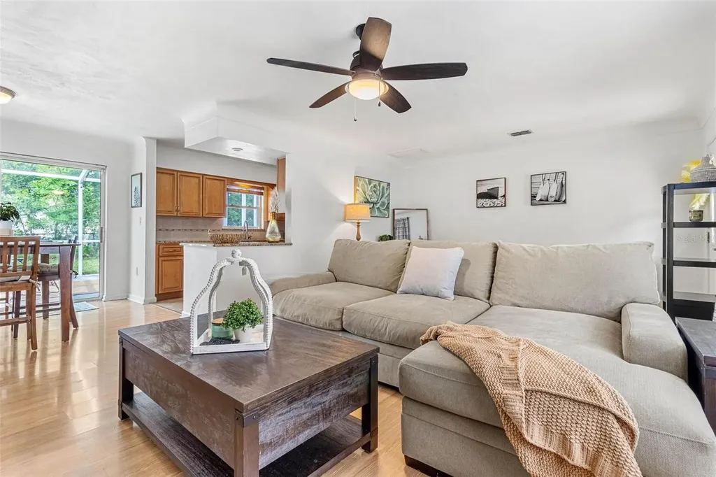 6190 36th Avenue N St Petersburg FL 33710