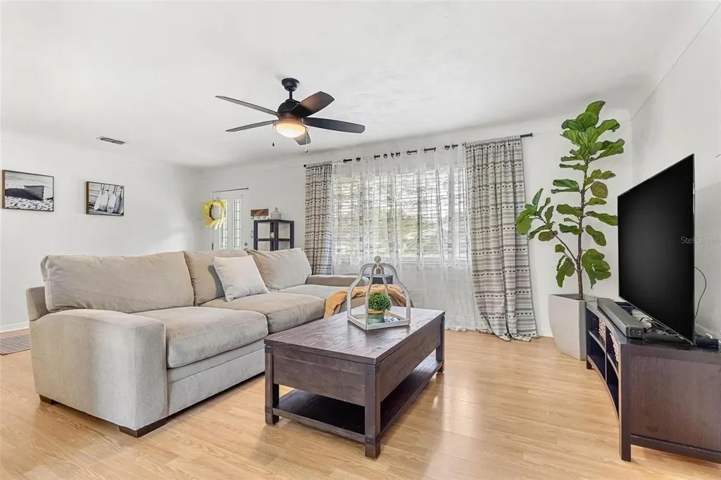 6190 36th Avenue N St Petersburg FL 33710