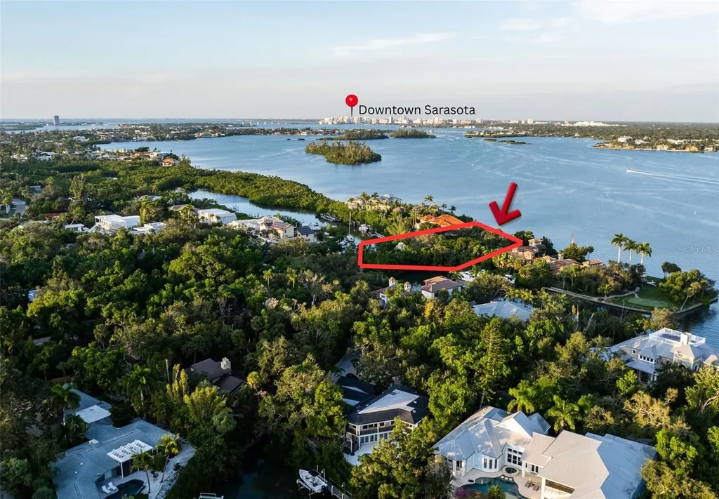 1290 Hidden Harbor Way Sarasota FL 34242
