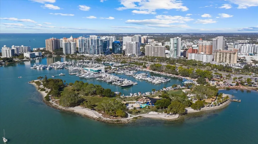 1290 Hidden Harbor Way Sarasota FL 34242
