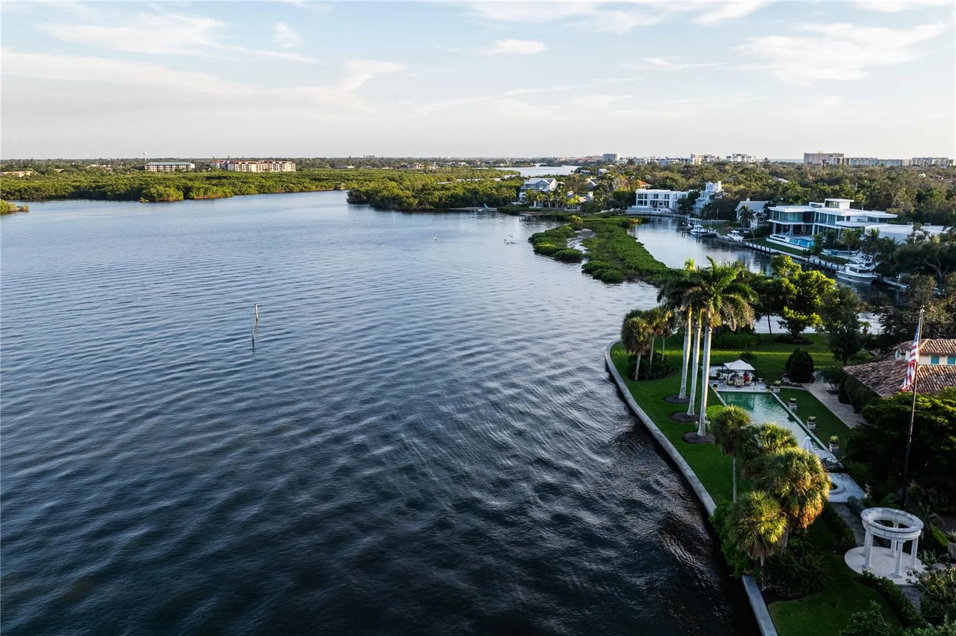 1290 Hidden Harbor Way Sarasota FL 34242