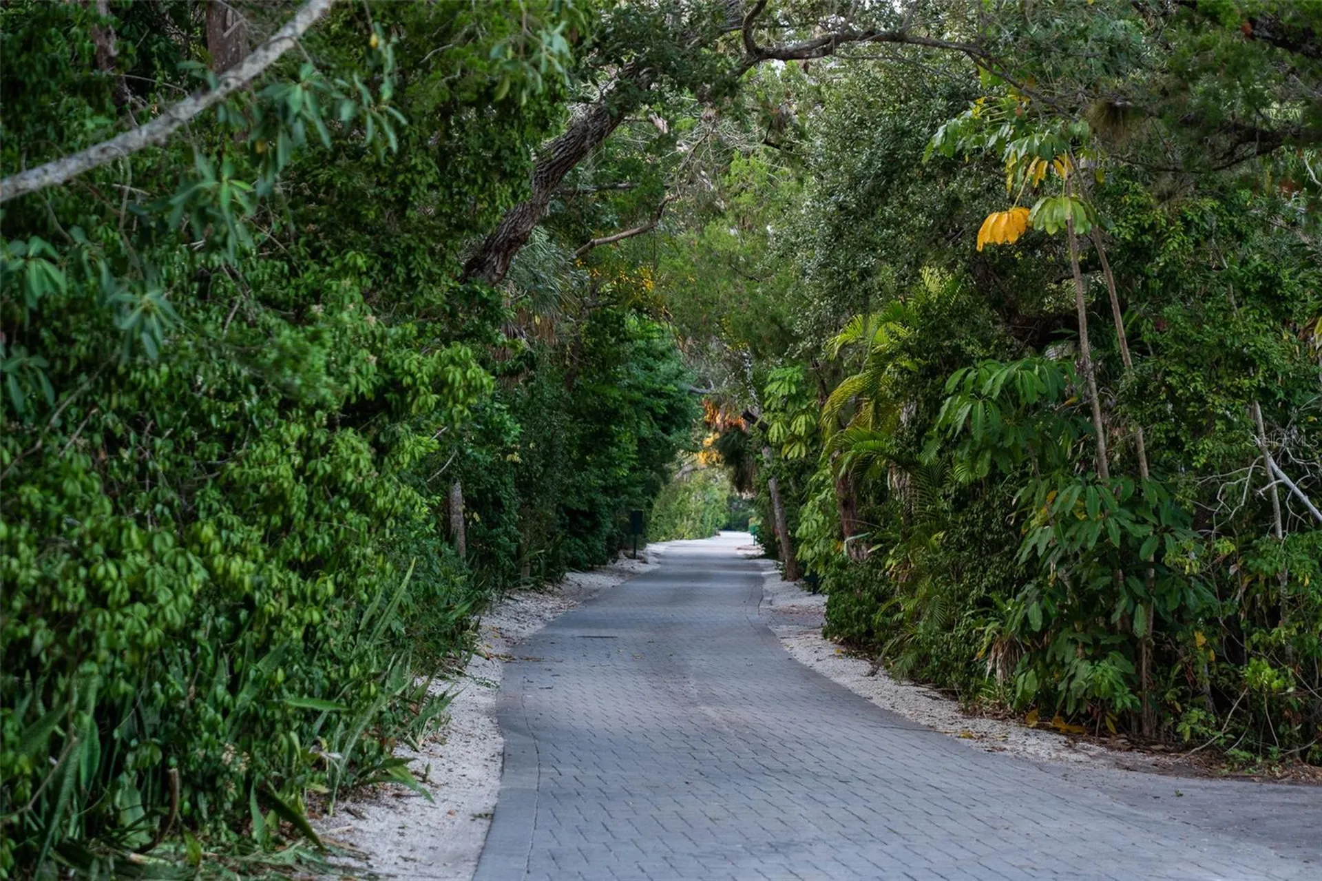 1290 Hidden Harbor Way Sarasota FL 34242