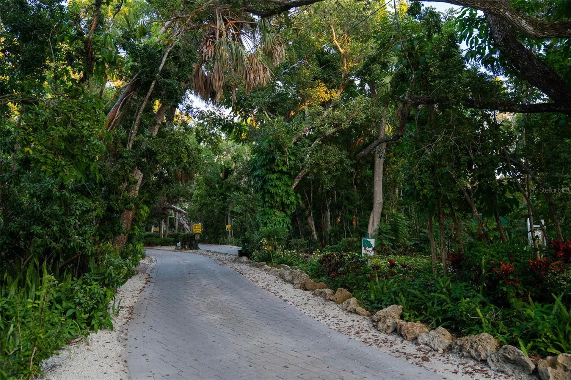 1290 Hidden Harbor Way Sarasota FL 34242