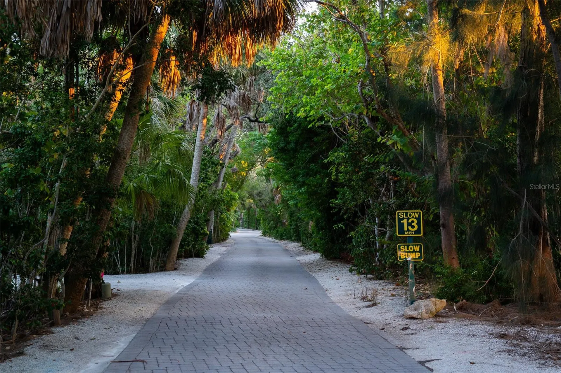 1290 Hidden Harbor Way Sarasota FL 34242