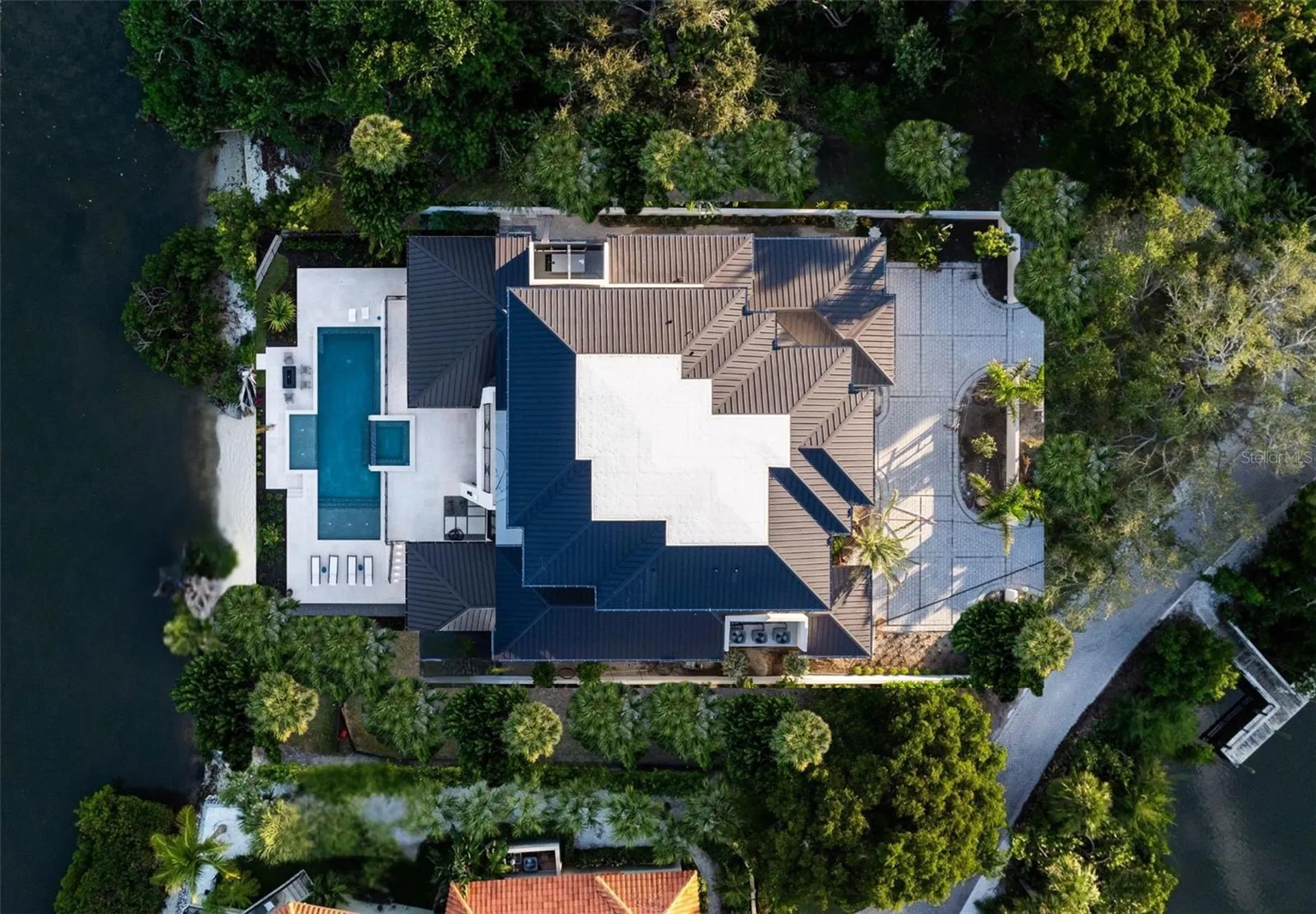 1290 Hidden Harbor Way Sarasota FL 34242