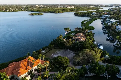 1290 Hidden Harbor Way Sarasota FL 34242