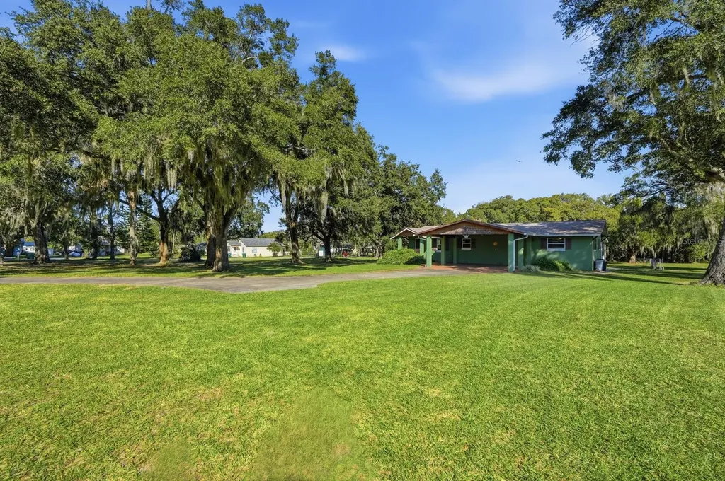 191 Howes Street Oak Hill FL 32759