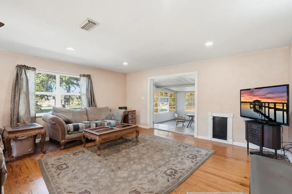 191 Howes Street Oak Hill FL 32759