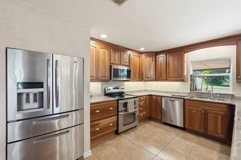 191 Howes Street Oak Hill FL 32759