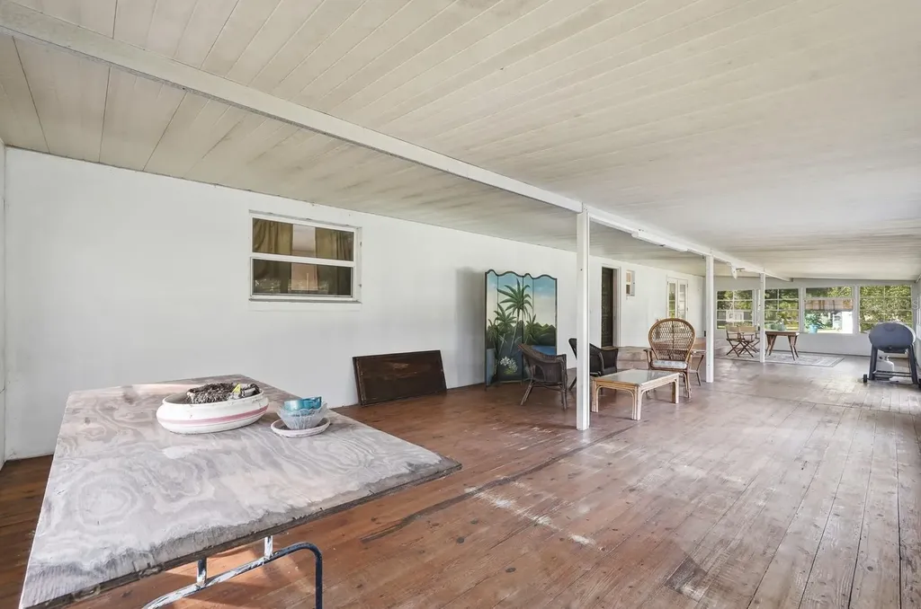 191 Howes Street Oak Hill FL 32759