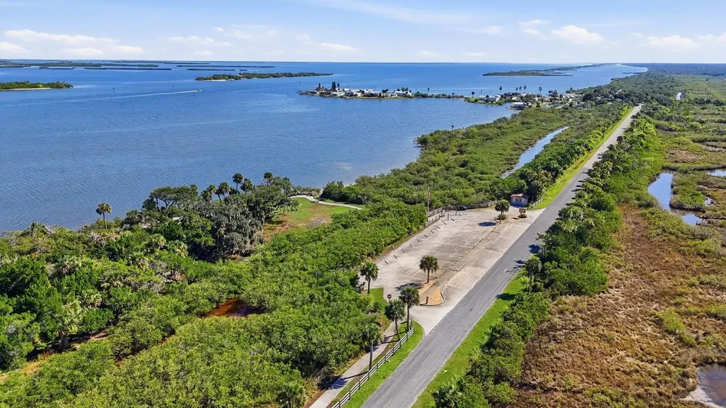 191 Howes Street Oak Hill FL 32759