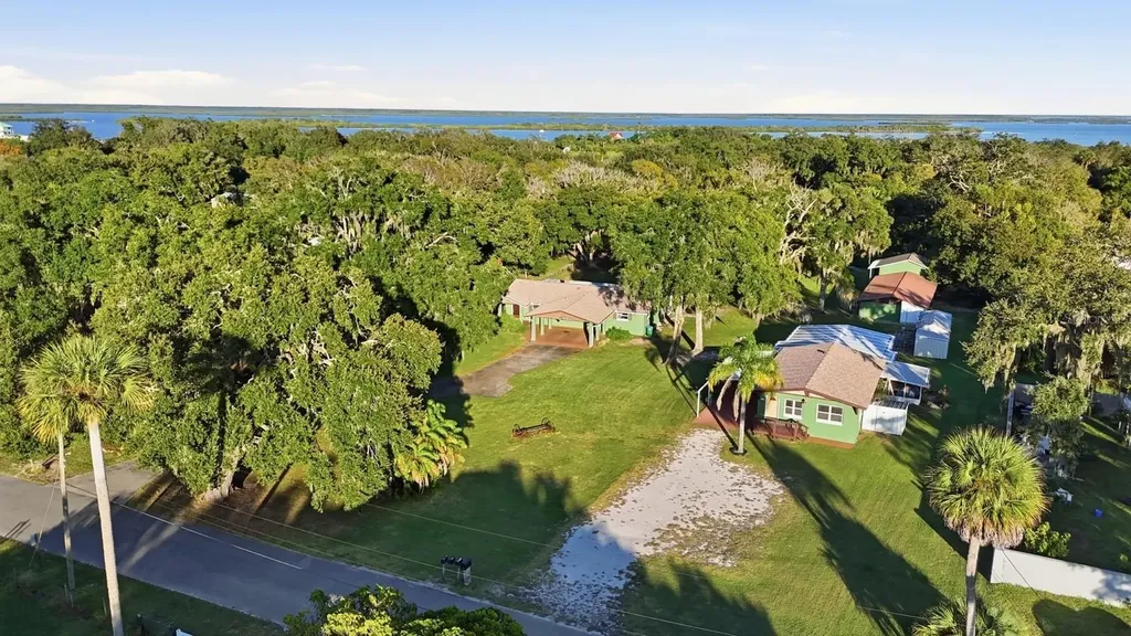 191 Howes Street Oak Hill FL 32759