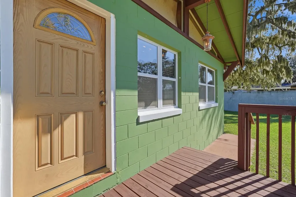 191 Howes Street Oak Hill FL 32759