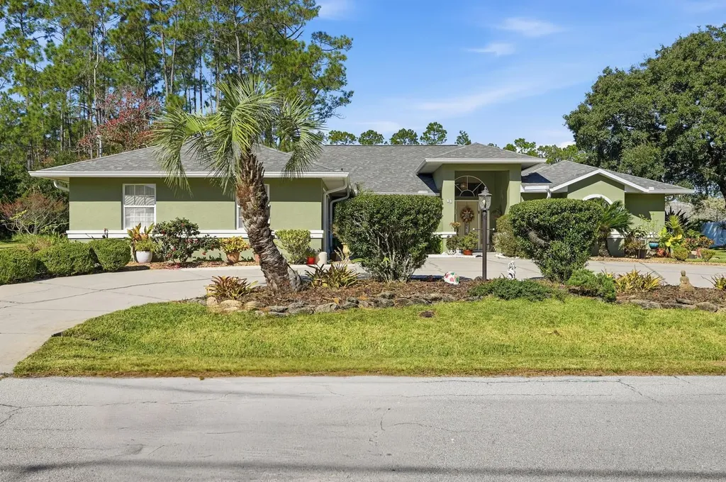 33 Poinsettia Lane Palm Coast FL 32164