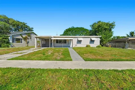 3947 Pensacola Drive Lake Worth FL 33462