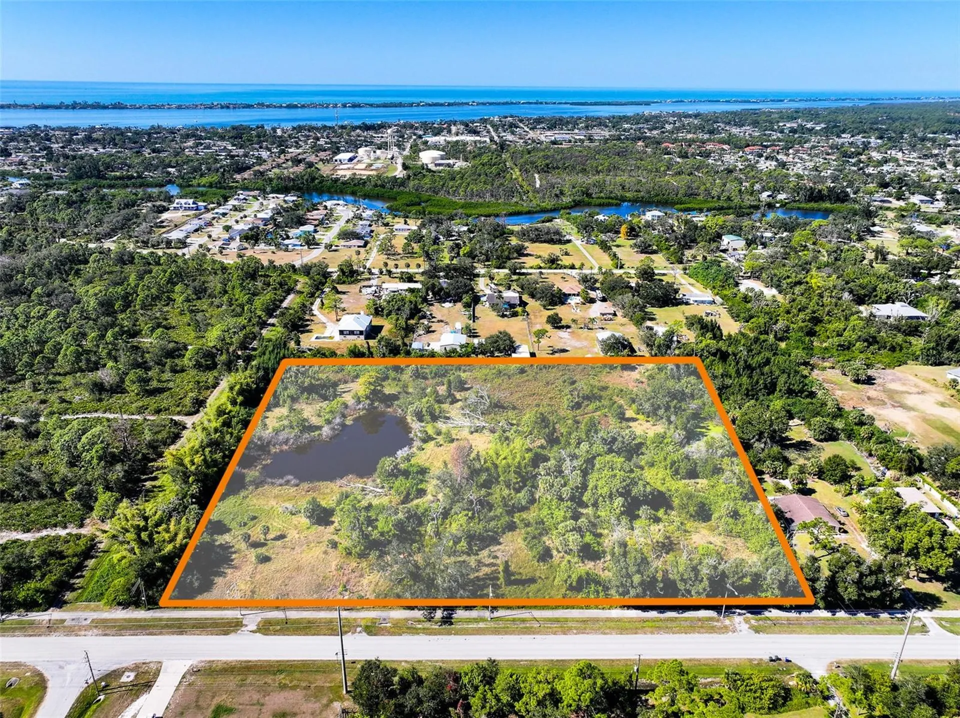 370 N Pine Street Englewood FL 34223