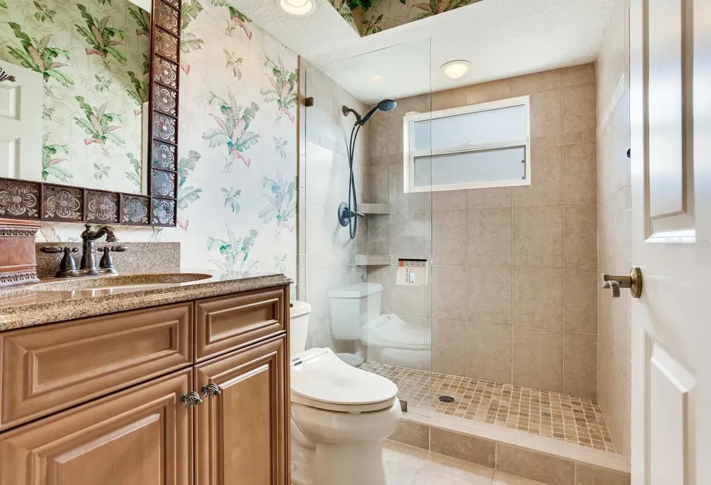 17371 Kennedy Drive North Redington Beach FL 33708