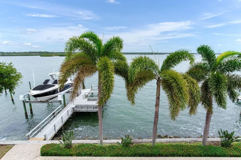 17371 Kennedy Drive North Redington Beach FL 33708