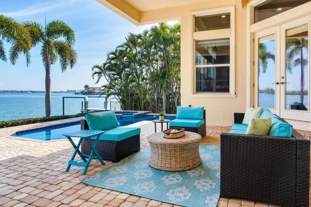 17371 Kennedy Drive North Redington Beach FL 33708