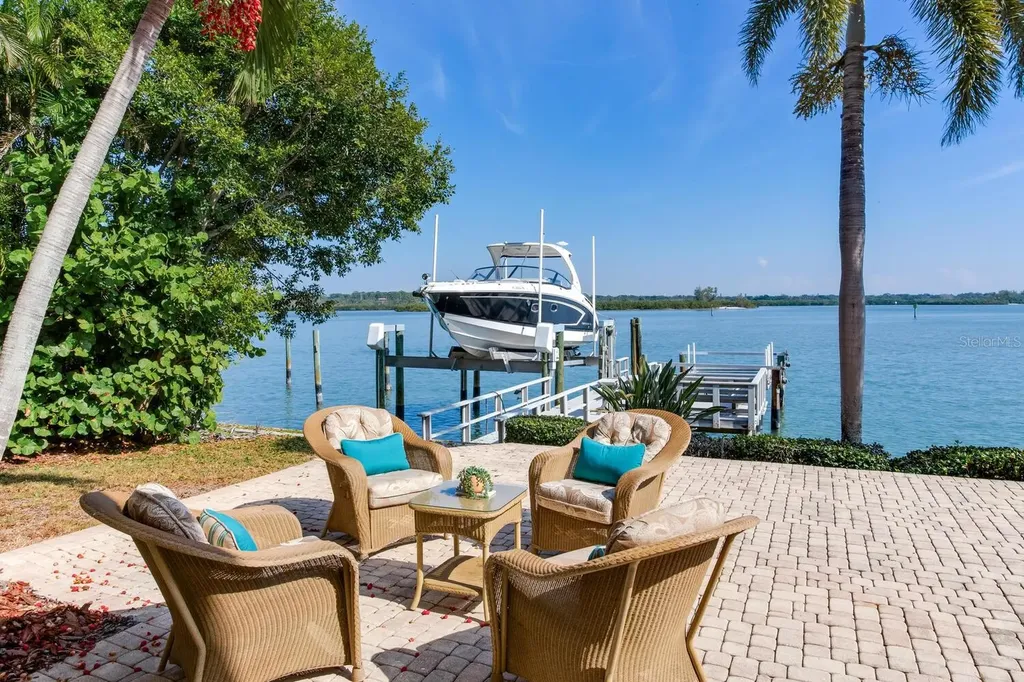 17371 Kennedy Drive North Redington Beach FL 33708