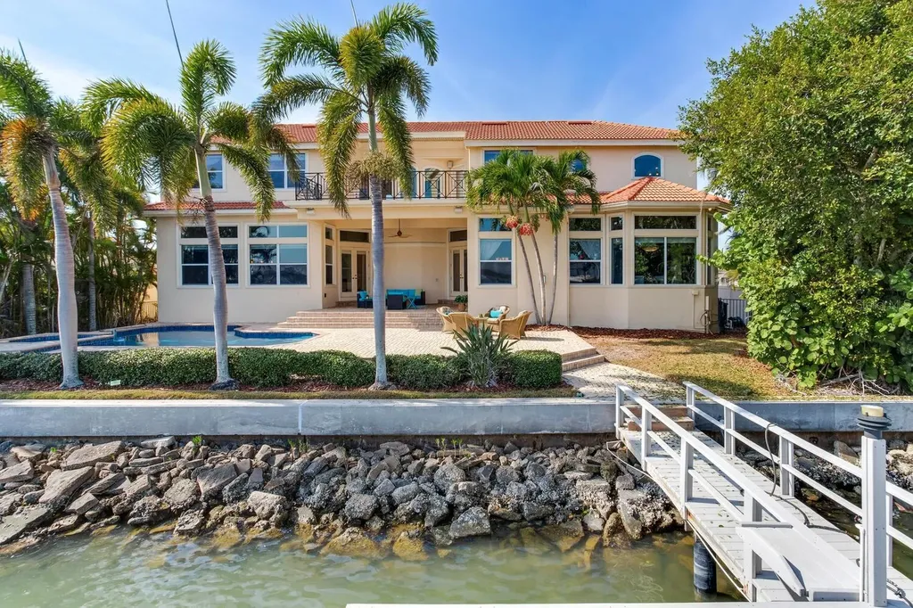 17371 Kennedy Drive North Redington Beach FL 33708