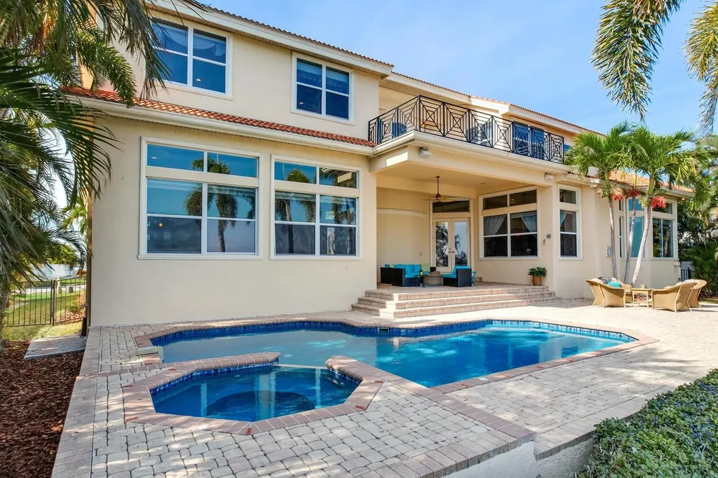 17371 Kennedy Drive North Redington Beach FL 33708