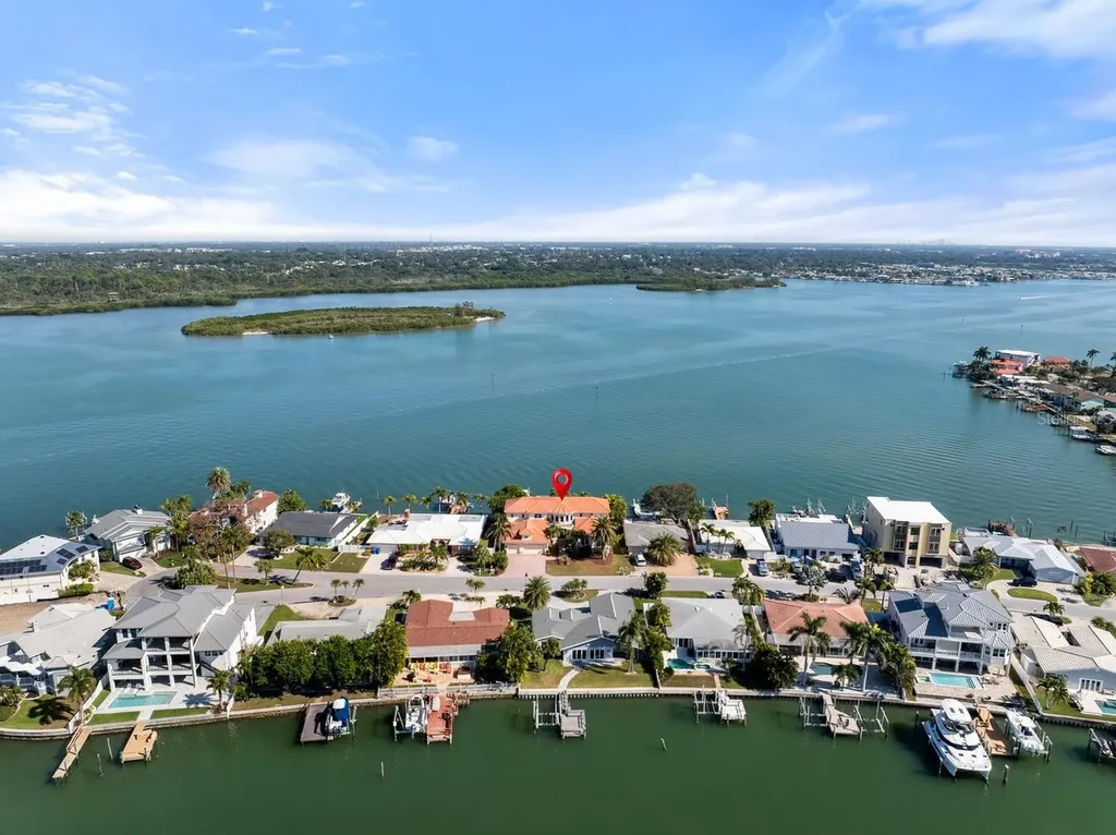 17371 Kennedy Drive North Redington Beach FL 33708