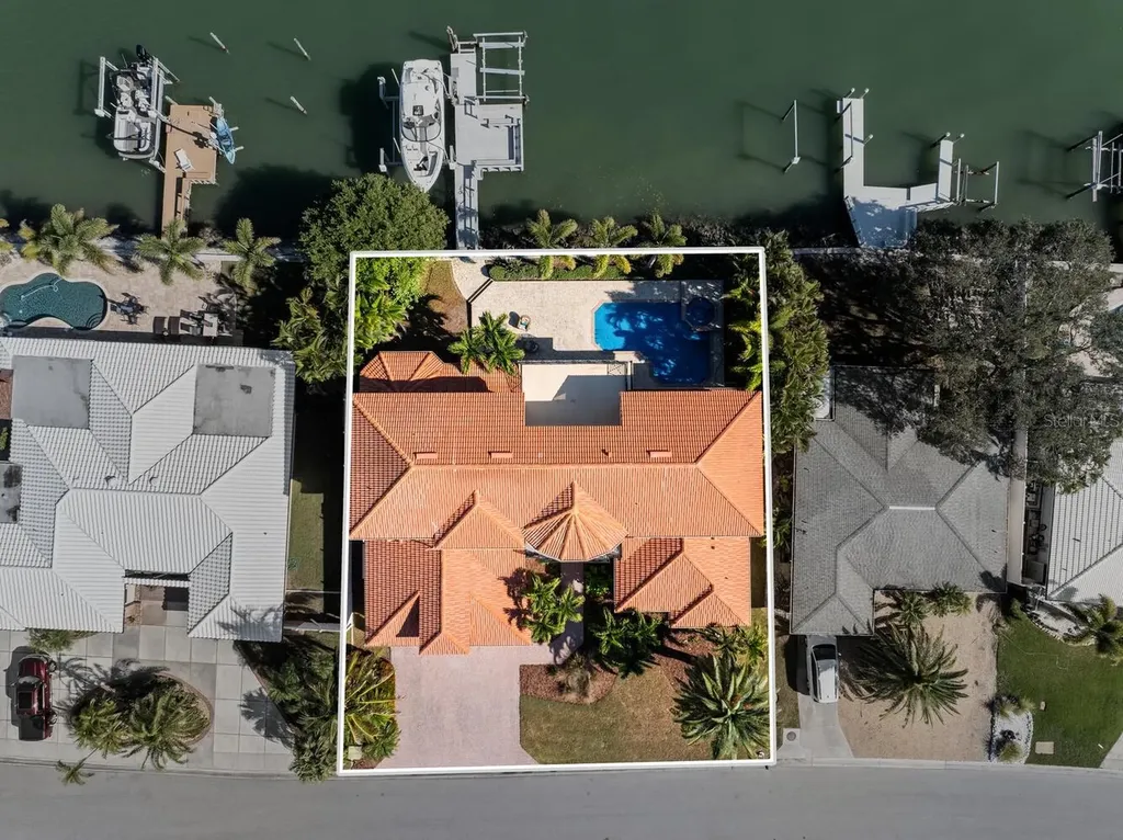 17371 Kennedy Drive North Redington Beach FL 33708