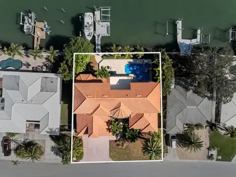17371 Kennedy Drive North Redington Beach FL 33708
