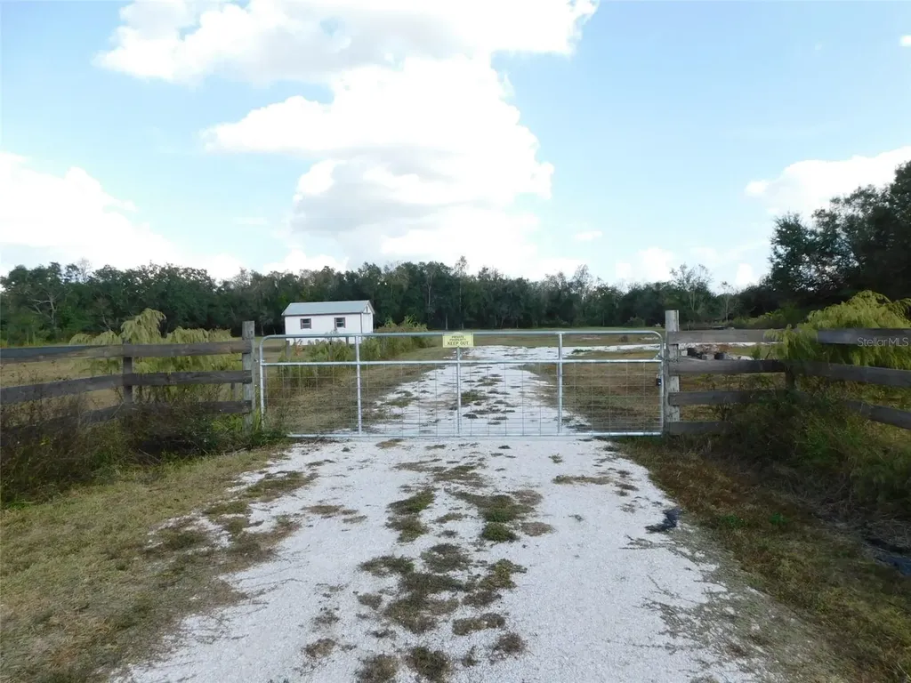 2460 NW Garvin Avenue Arcadia FL 34266