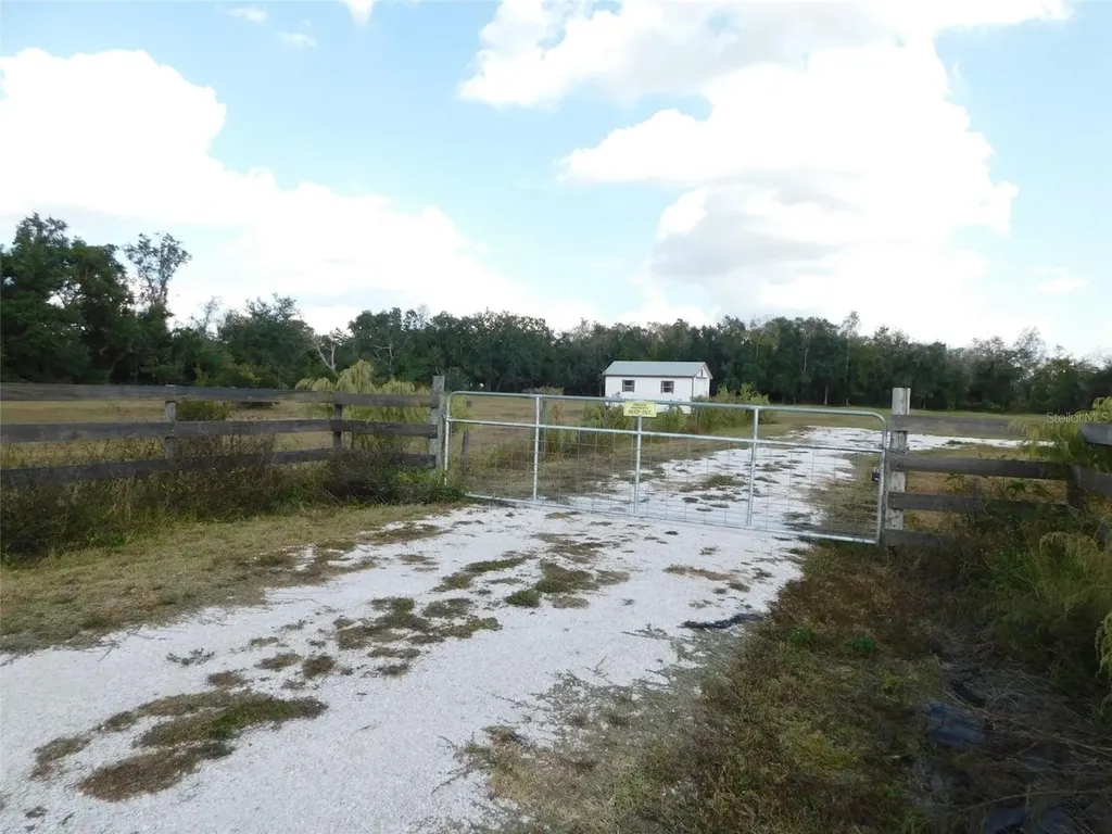 2460 NW Garvin Avenue Arcadia FL 34266