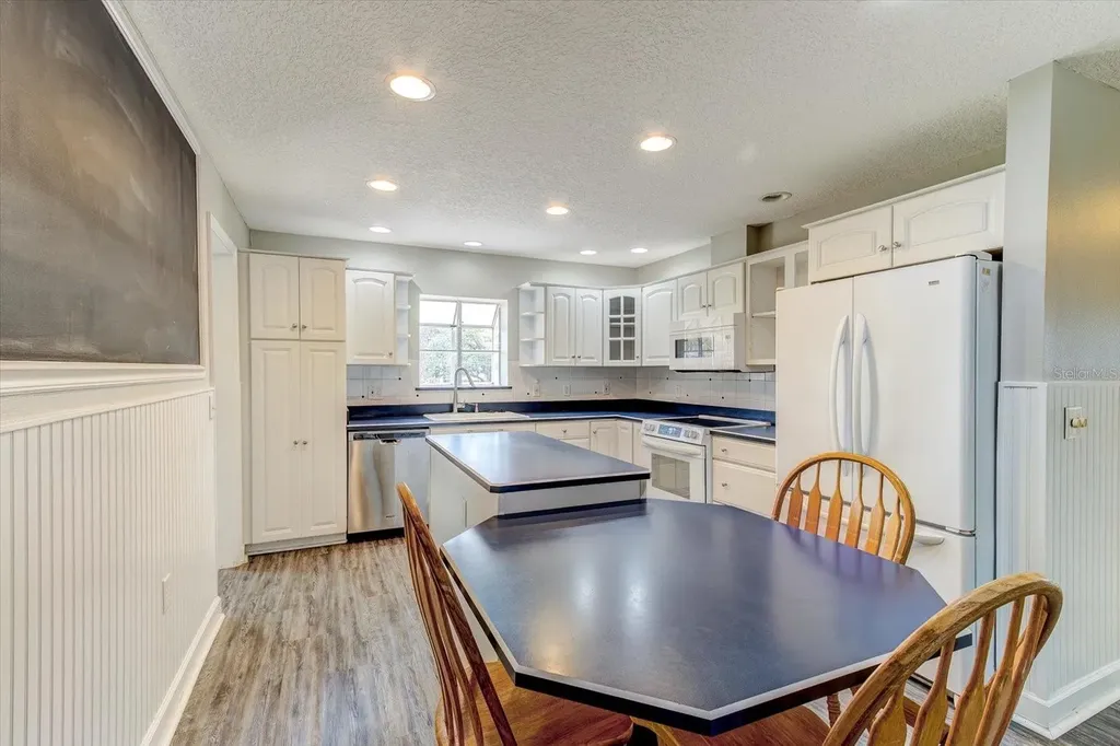 4603 Woodlot Court Orlando FL 32835