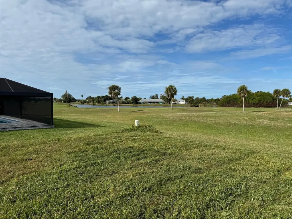 48 Oakland Hills Court Rotonda West FL 33947