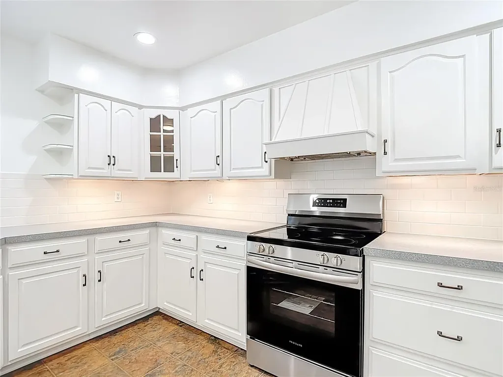 1133 Burke Avenue Dunedin FL 34698