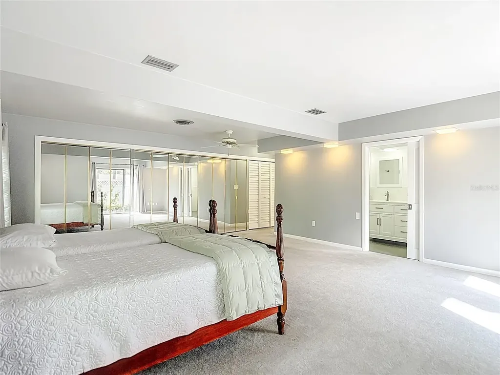 1133 Burke Avenue Dunedin FL 34698