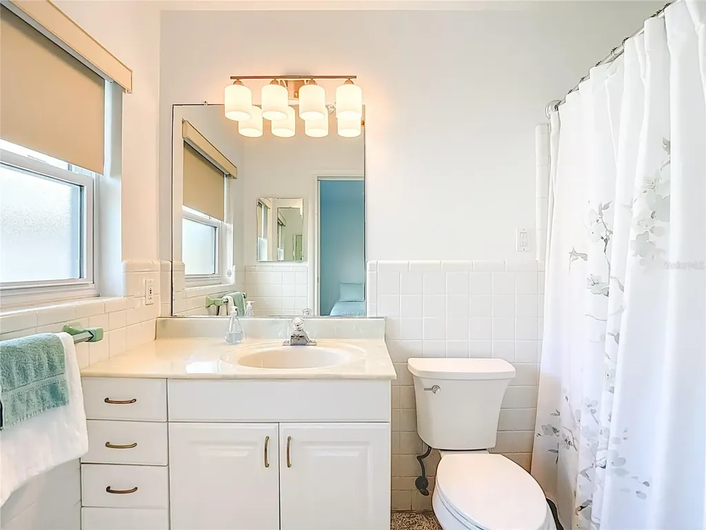 1133 Burke Avenue Dunedin FL 34698