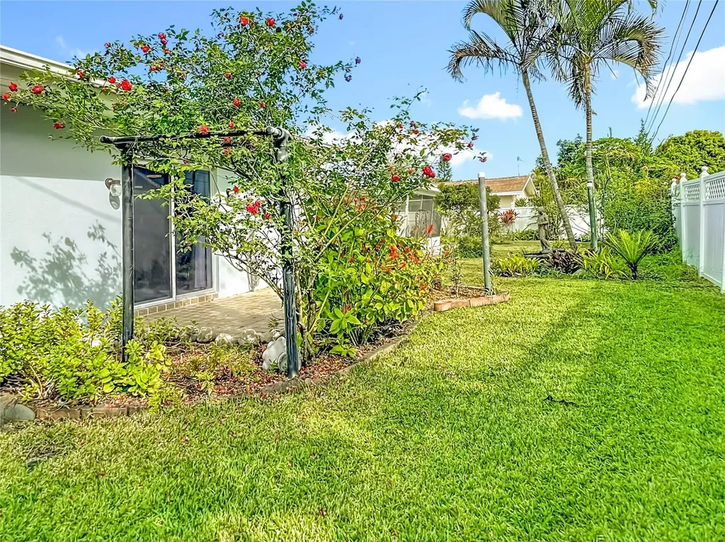 1133 Burke Avenue Dunedin FL 34698