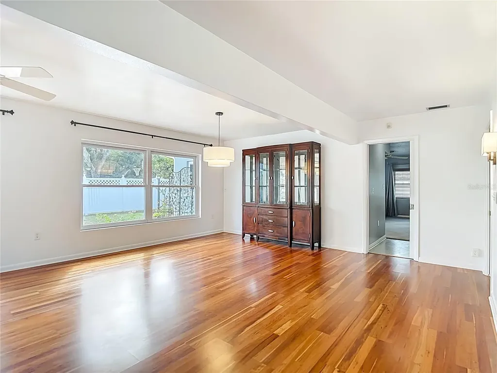1133 Burke Avenue Dunedin FL 34698