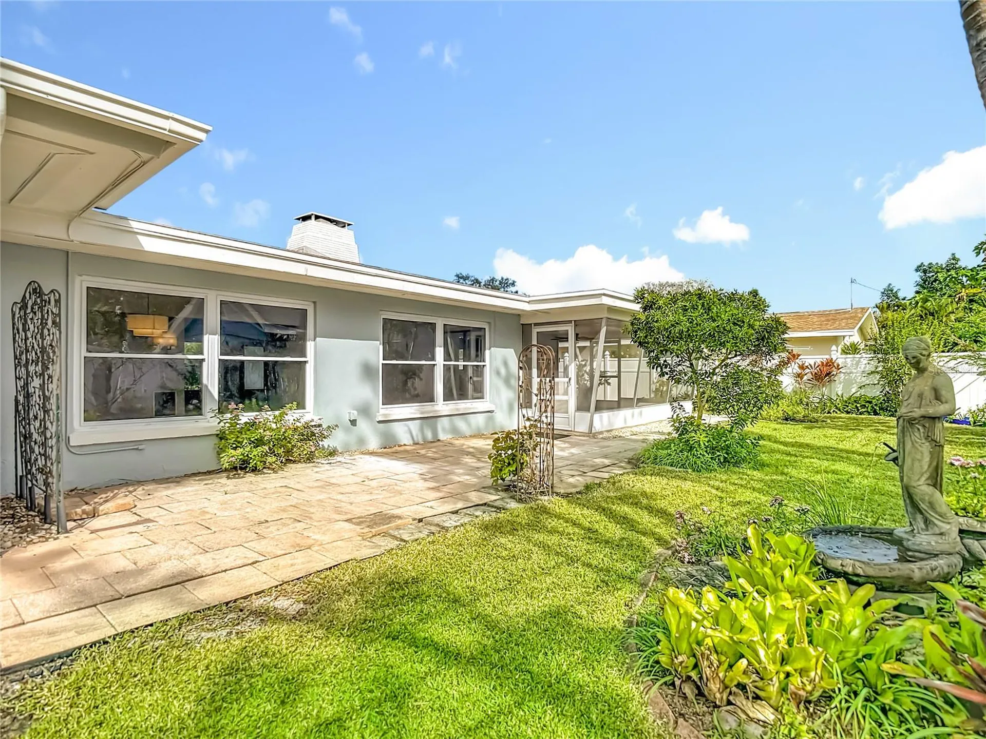 1133 Burke Avenue Dunedin FL 34698