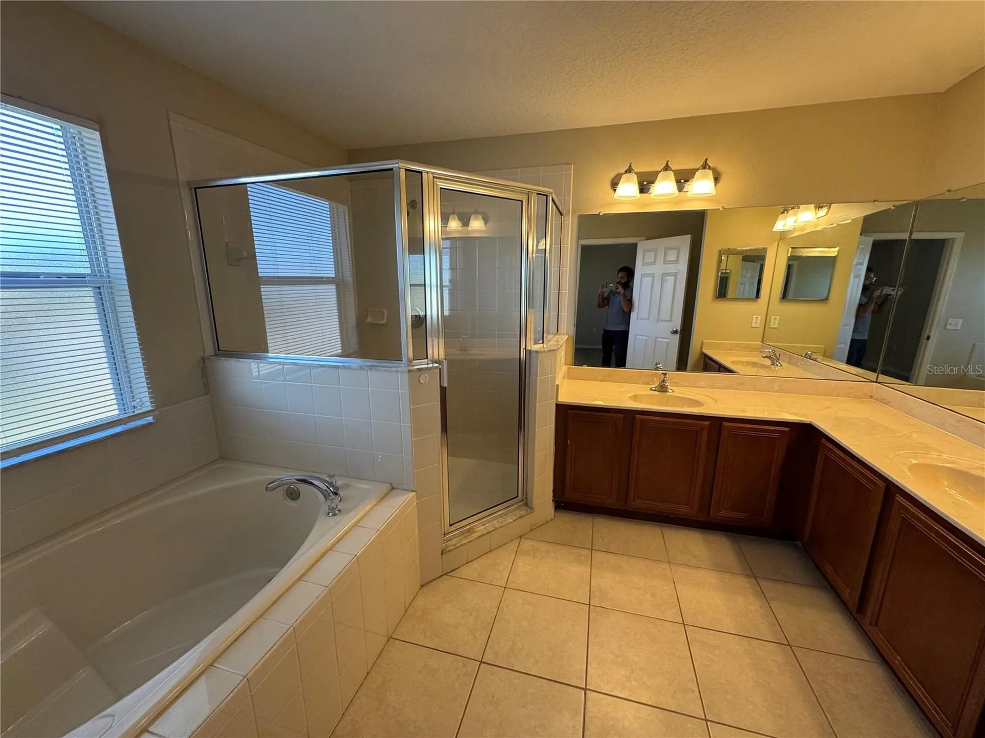 681 Basingstoke Court Kissimmee FL 34758
