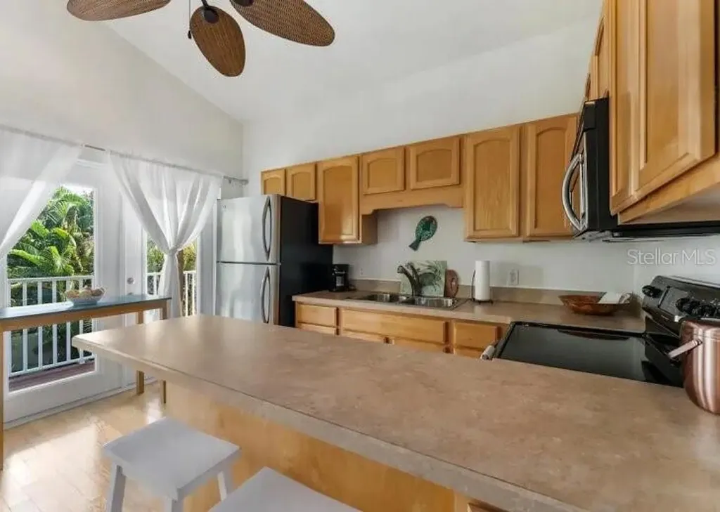 701 Broadway Street Longboat Key FL 34228