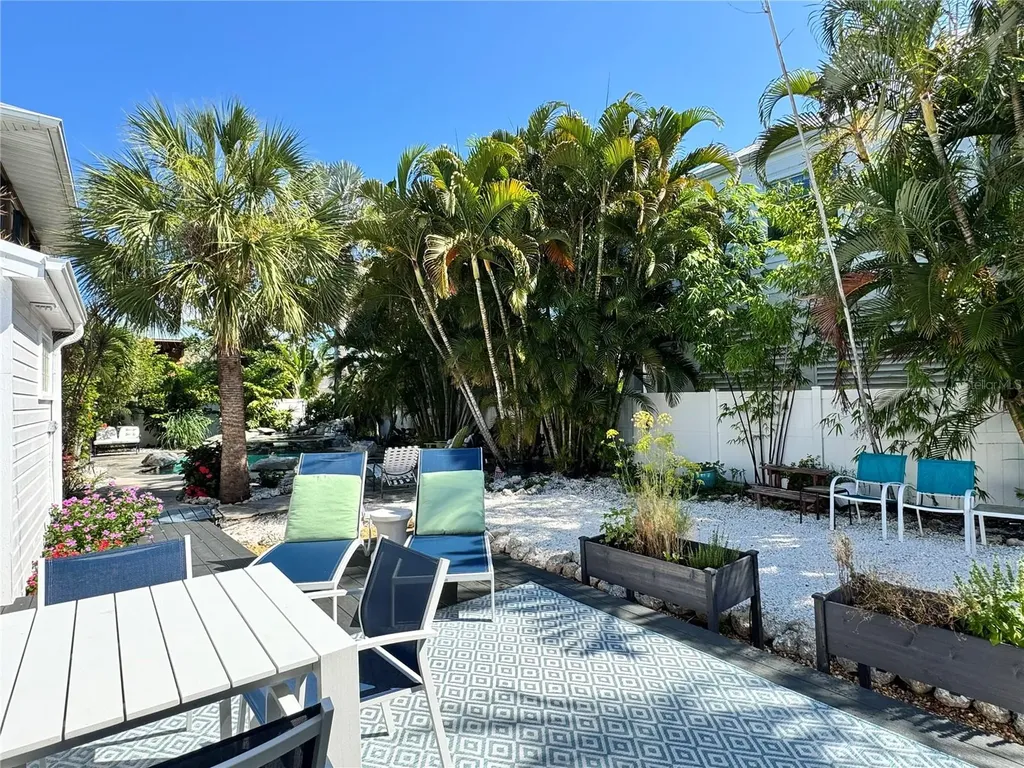 701 Broadway Street Longboat Key FL 34228