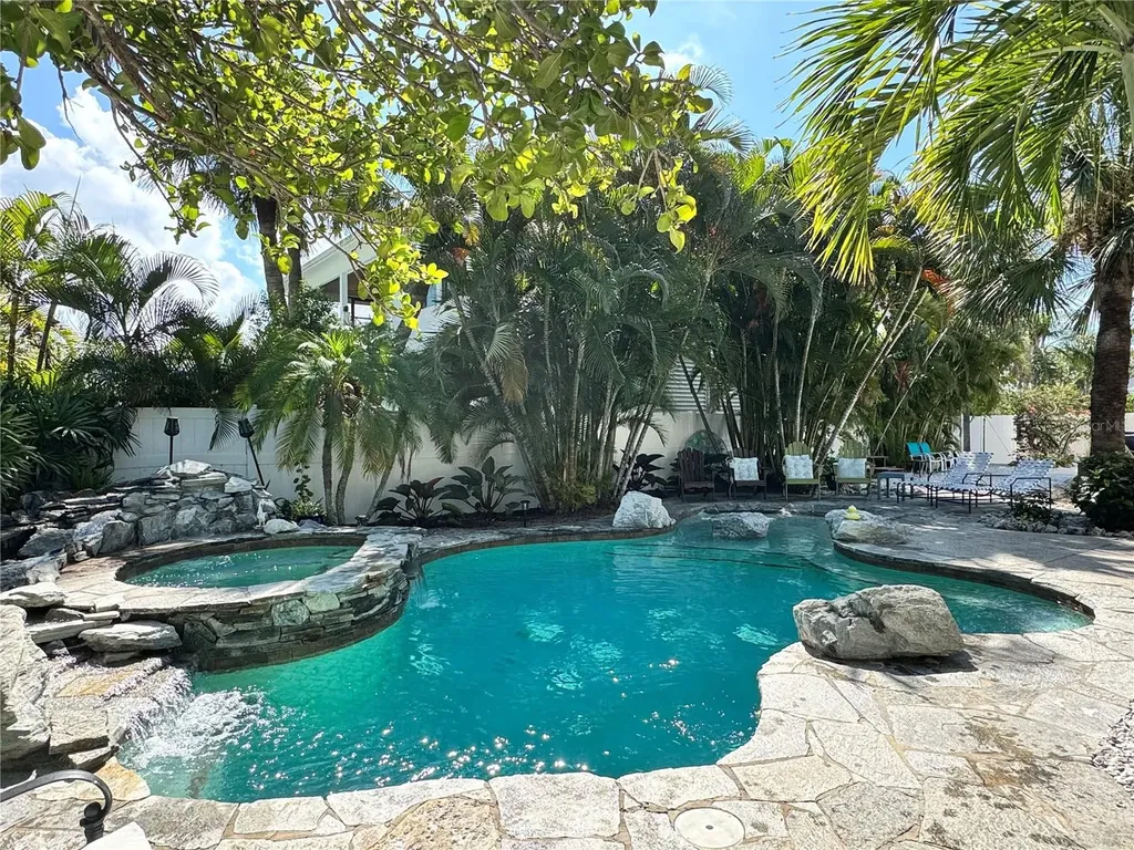 701 Broadway Street Longboat Key FL 34228