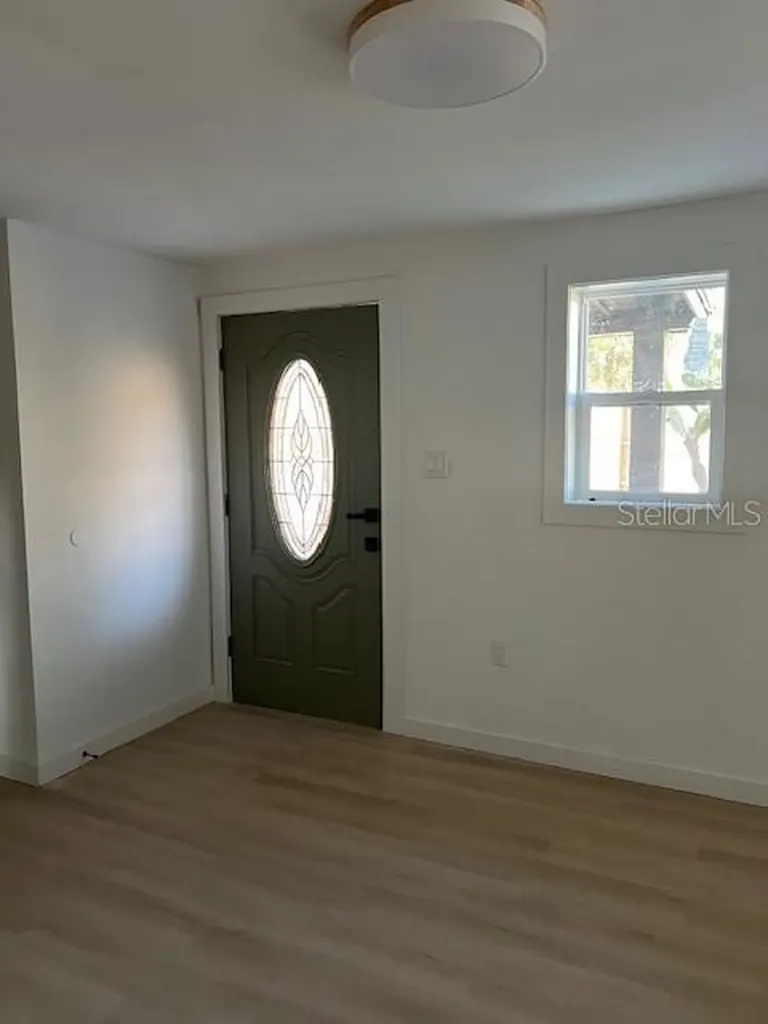 27614 Jean Avenue Paisley FL 32767