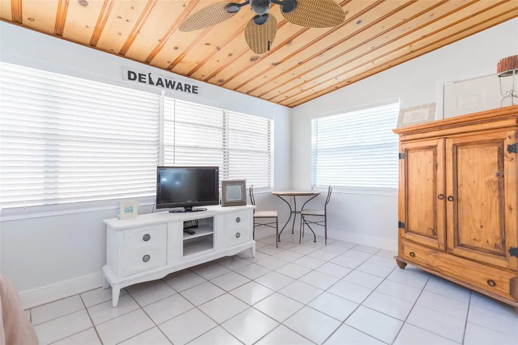 4206 W Wisconsin Avenue Tampa FL 33616