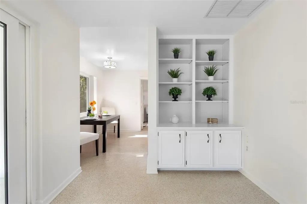 353 Lake Crescent Drive Debary FL 32713